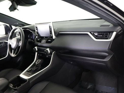 Used 2022 Toyota RAV4 XSE image 31