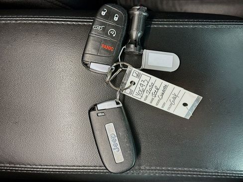 Used 2020 Jeep Grand Cherokee Altitude image 35