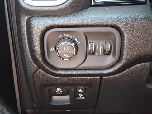 Used 2026 RAM 1500 Laramie w/ Night Edition image 23