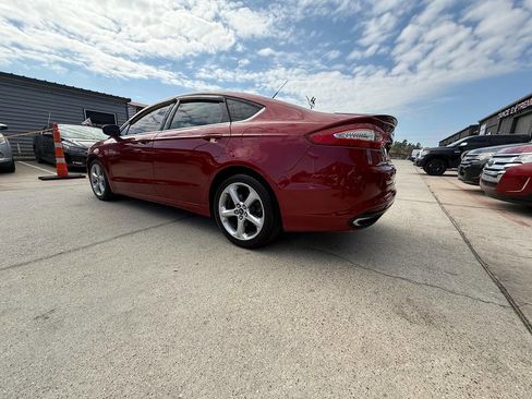 Used 2016 Ford Fusion SE w/ Equipment Group 201A image 26