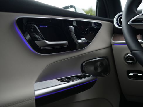 New 2026 Mercedes-Benz GLC 350e 4MATIC image 22