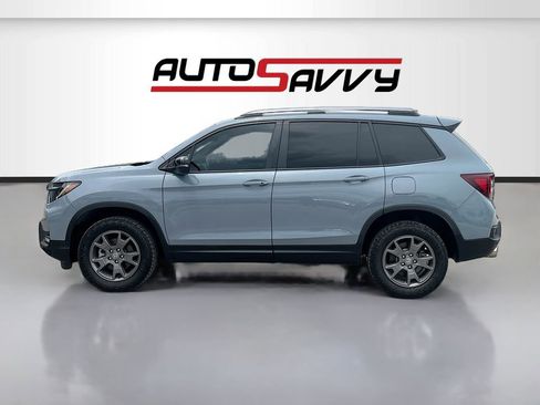 Used 2024 Honda Passport TrailSport image 4