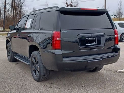 Used 2019 Chevrolet Tahoe LT w/ Luxury Package image 3