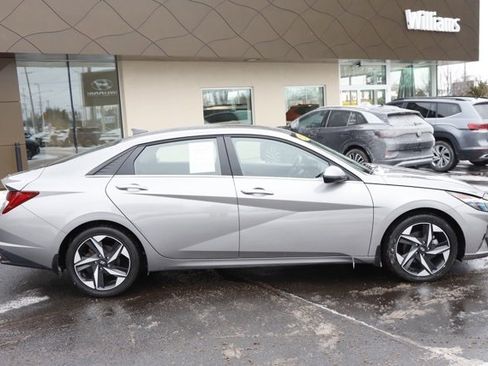 Used 2023 Hyundai Elantra Limited w/ Cargo Package image 2