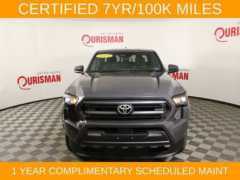 Used 2024 Toyota Tacoma SR5 AWD/4WD image 12
