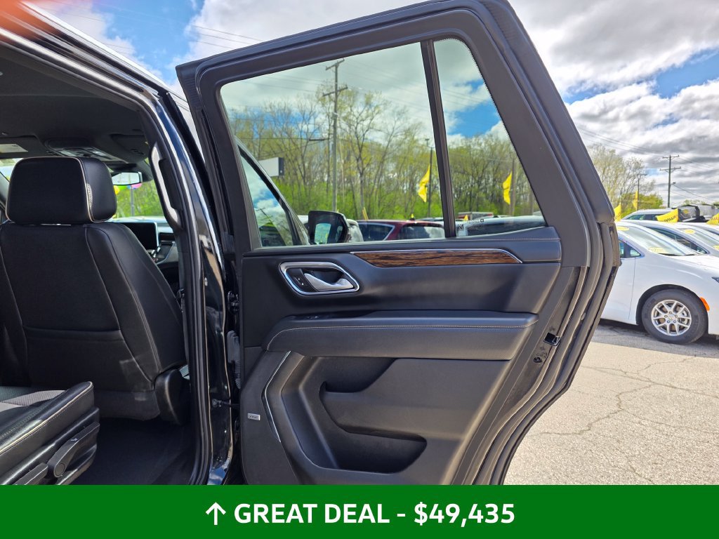 Used 2024 Chevrolet Tahoe Premier AWD/4WD image 34