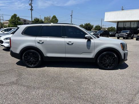 Used 2022 Kia Telluride EX w/ EX Premium Package AWD/4WD image 2