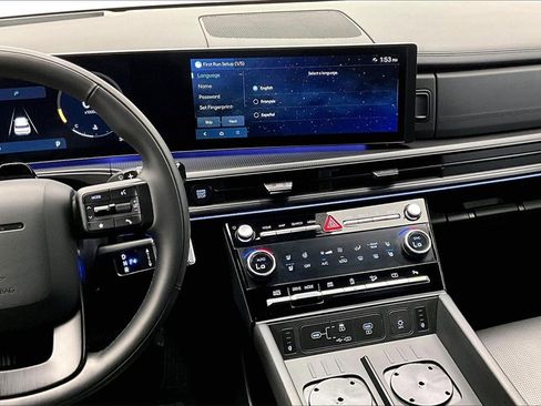 Certified 2025 Hyundai Santa Fe Calligraphy image 6