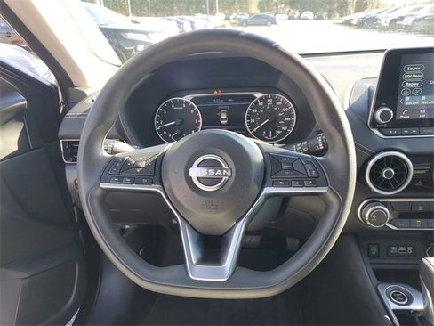 Used 2025 Nissan Sentra SV image 25