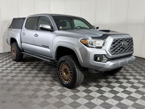 Used 2021 Toyota Tacoma TRD Sport AWD/4WD image 7