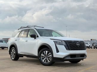 New 2026 Nissan Pathfinder SL video 2