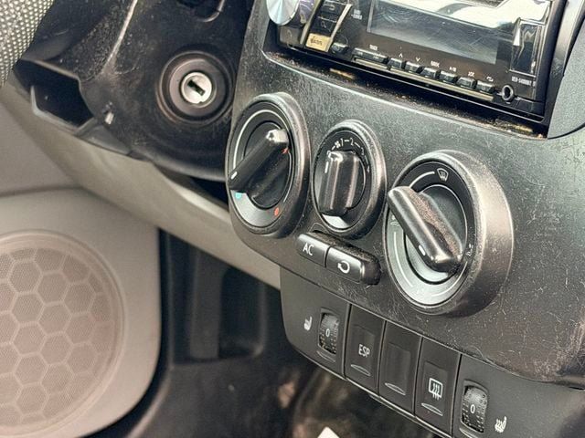 Used 2004 Volkswagen Beetle GLS FWD image 15