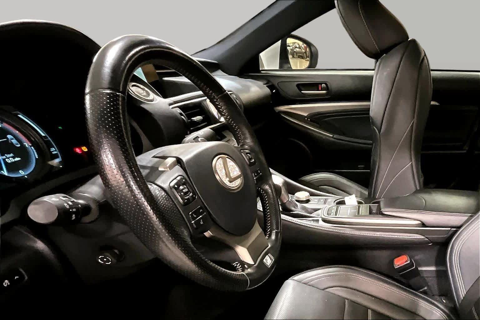Used 2016 Lexus RC 200t RWD image 15