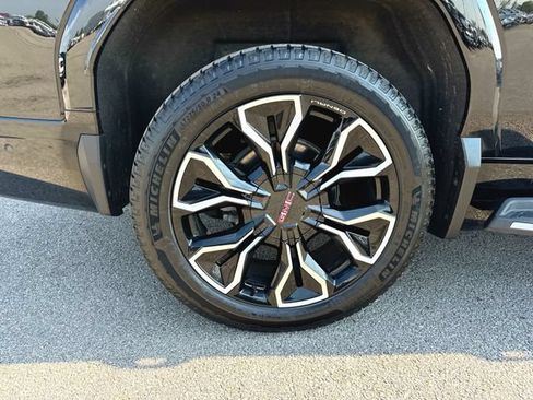 Used 2026 GMC Sierra EV Denali AWD/4WD image 33