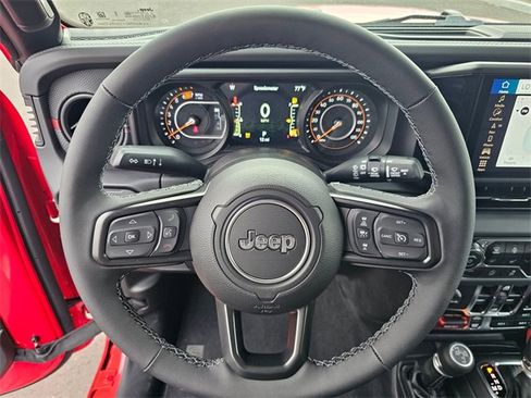 New 2025 Jeep Wrangler Unlimited Rubicon image 17