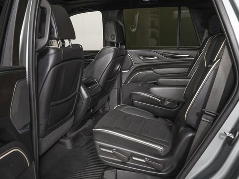 Used 2023 Cadillac Escalade Sport w/ Touring Package image 14