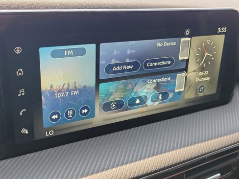 New 2025 Nissan Kicks SR image 28