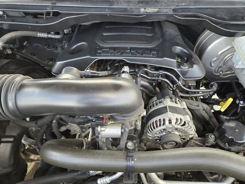 Used 2020 RAM 1500 Laramie AWD/4WD image 29