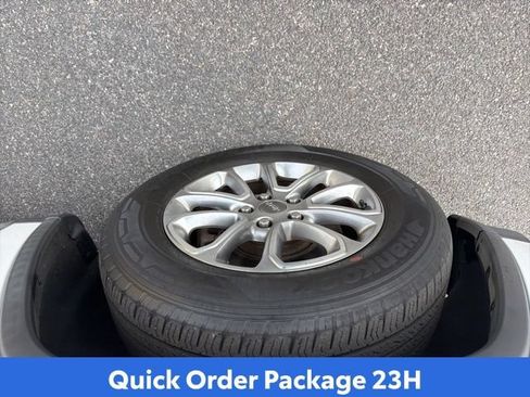 Used 2015 Jeep Grand Cherokee Limited AWD/4WD image 16