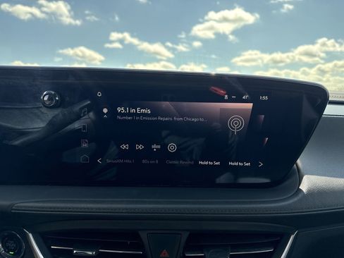 Used 2024 Buick Encore GX Sport Touring image 14