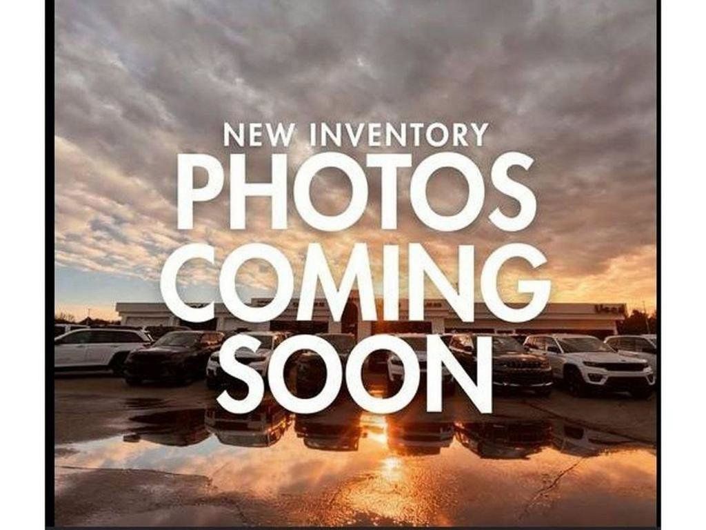 Used 2017 Nissan NV 2500 S RWD image 1