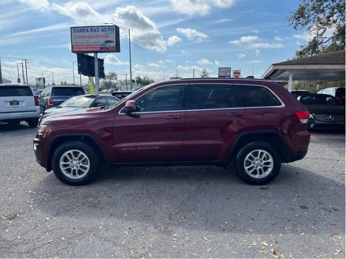 Used 2018 Jeep Grand Cherokee Laredo RWD image 8