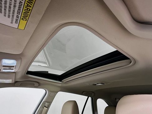 Used 2018 Subaru Outback 3.6R Limited AWD/4WD image 11