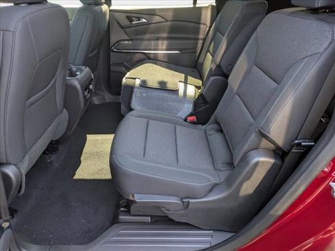 New 2026 Chevrolet Traverse LT image 18