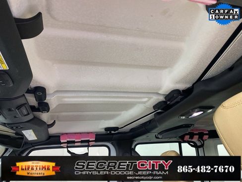 Used 2018 Jeep Wrangler Unlimited Rubicon image 27