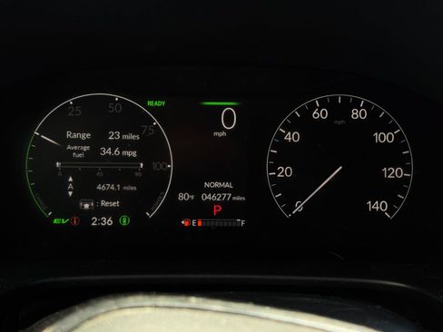 Used 2023 Honda CR-V Sport Touring image 11