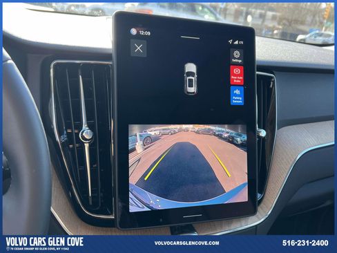 Used 2026 Volvo XC60 B5 Core w/ Climate Package image 29