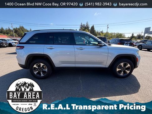 Used 2024 Jeep Grand Cherokee Limited 4xe AWD/4WD image 7