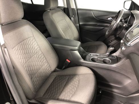 Used 2021 Chevrolet Equinox LT image 19