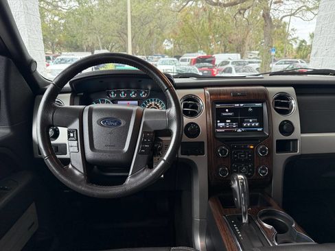 Used 2014 Ford F150 Lariat w/ Equipment Group 502A Luxury image 6