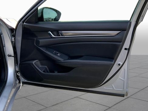 Used 2018 Honda Accord Sport image 22