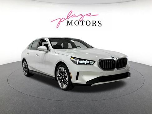 New 2026 BMW 530i xDrive w/ Premium Package AWD/4WD image 7