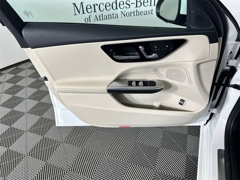 Certified 2025 Mercedes-Benz C 300 Sedan image 10