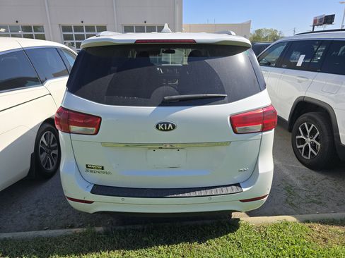 Used 2015 Kia Sedona EX image 3