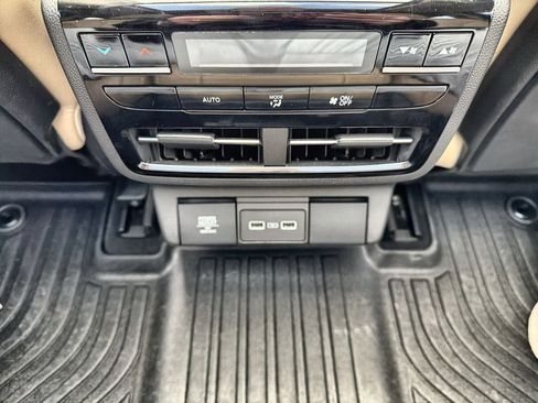 Used 2022 Acura MDX SH-AWD w/ Technology Package image 37