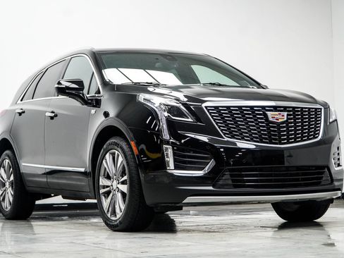 Used 2025 Cadillac XT5 Premium Luxury AWD/4WD image 4