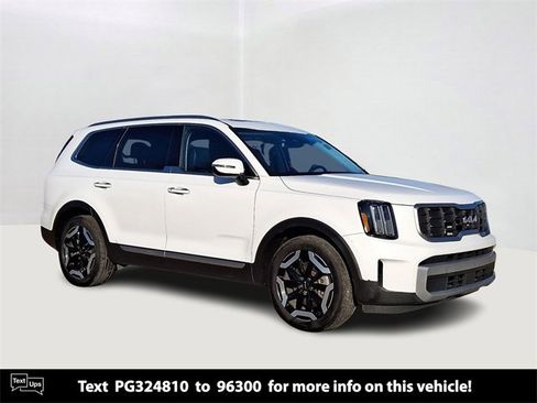 Used 2023 Kia Telluride S w/ S Sunroof Package image 1
