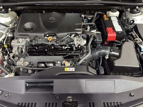 Used 2022 Toyota Camry SE FWD image 34