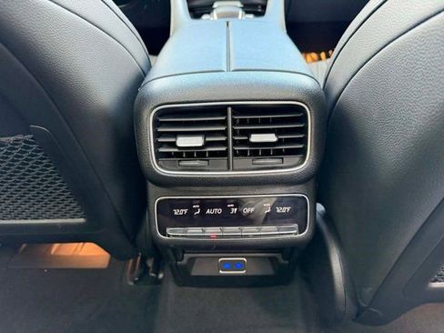 Used 2024 Mercedes-Benz GLS 450 4MATIC image 33
