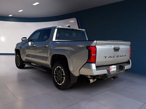 Used 2024 Toyota Tacoma TRD Sport image 3