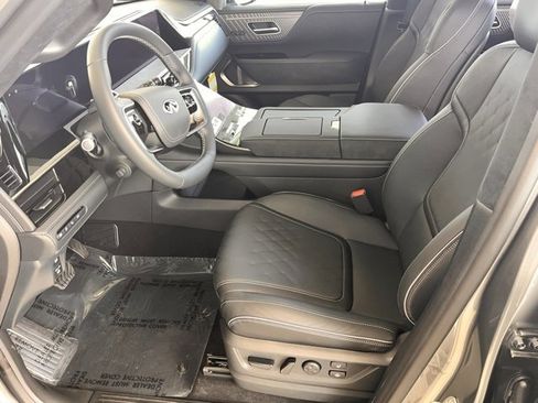 New 2026 INFINITI QX80 Autograph image 9