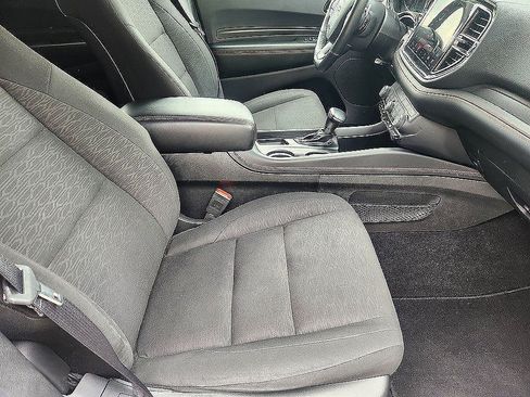 Used 2025 Dodge Durango GT RWD image 10