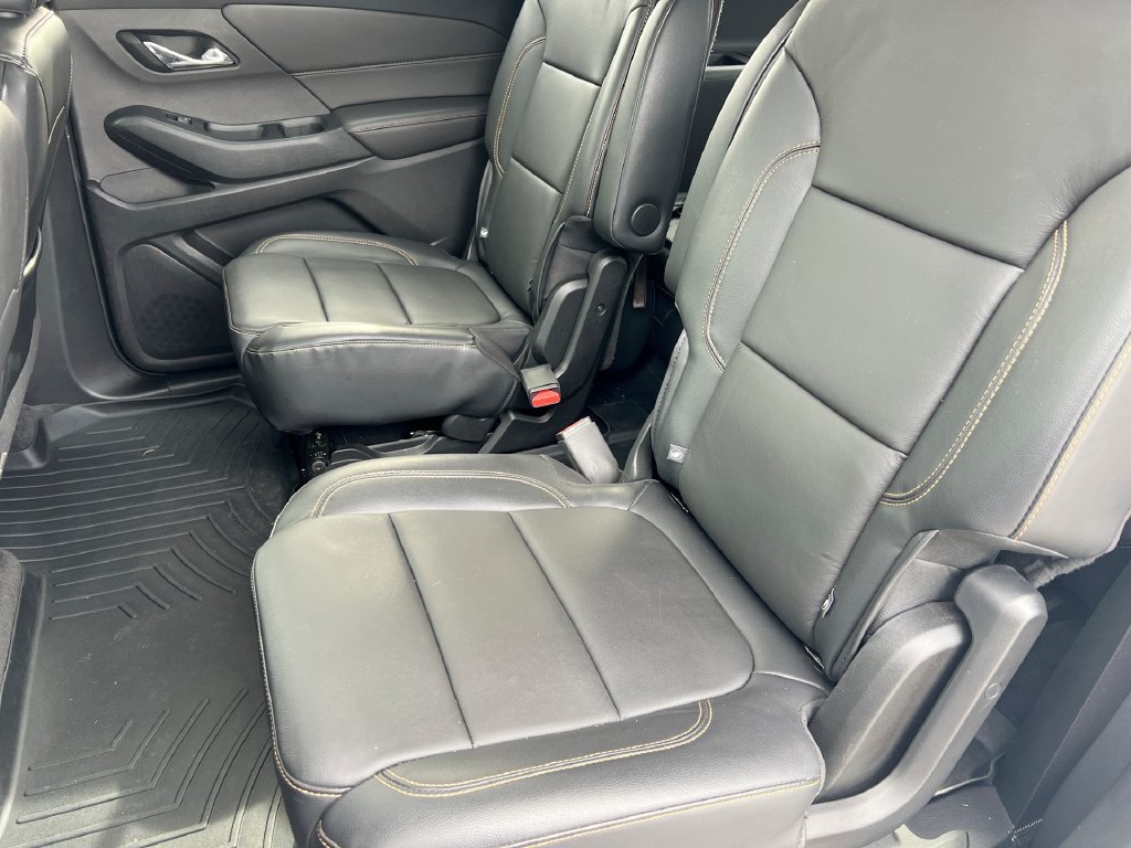 Used 2019 Chevrolet Traverse LT w/ LT Premium Package AWD/4WD image 30
