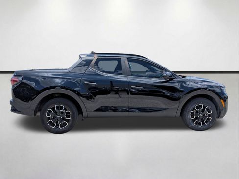 Used 2023 Hyundai Santa Cruz SEL w/ Activity Package FWD image 3