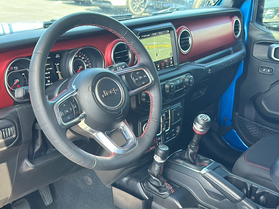 Used 2022 Jeep Wrangler Unlimited Rubicon w/ LED Lighting Group AWD/4WD image 12