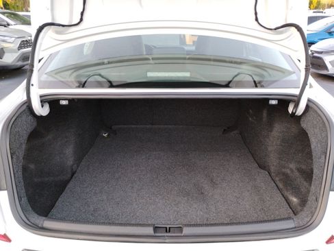 Used 2021 Volkswagen Passat 2.0T SE image 8